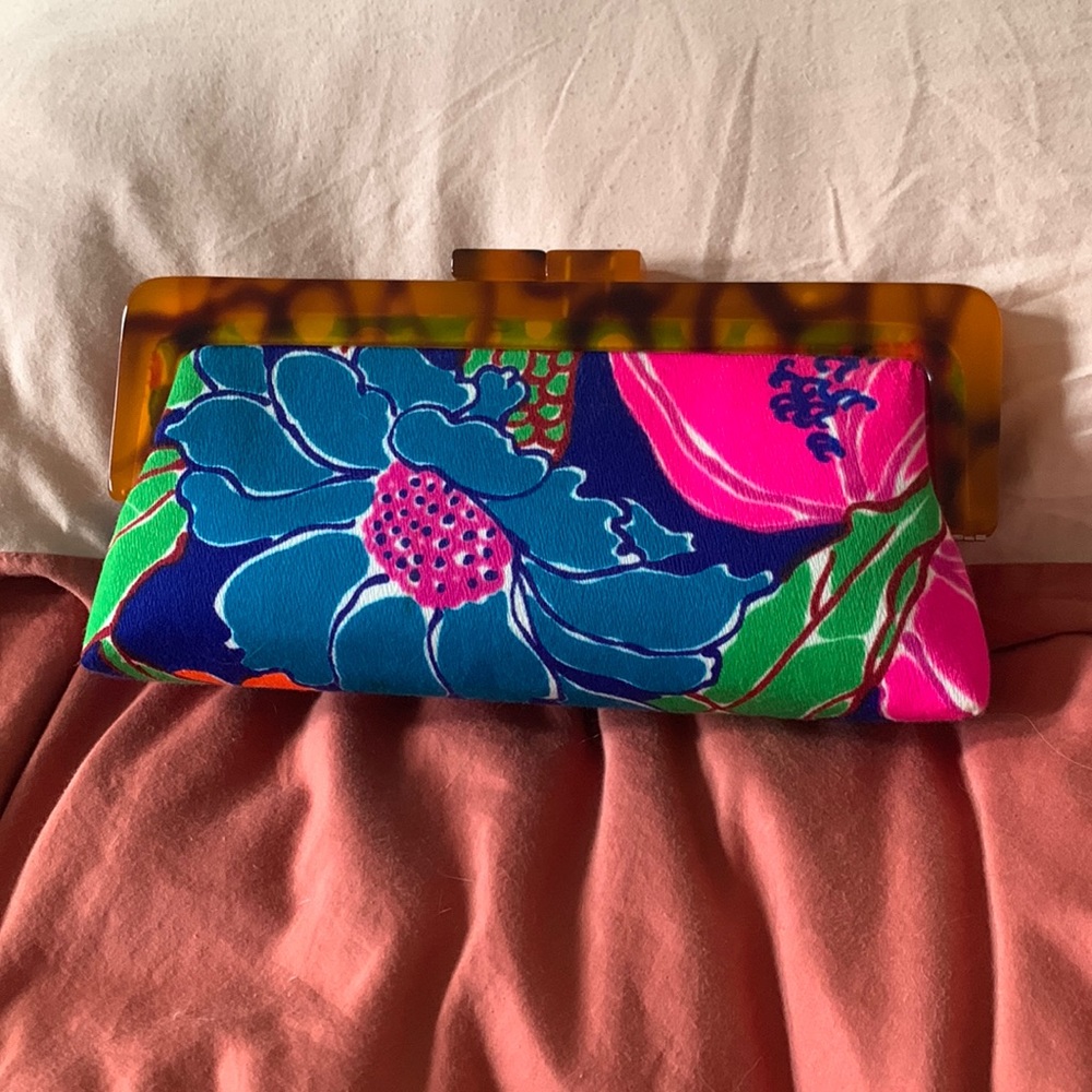 LEIKO VINTAGE HANDBAG. made in Kauai, HI. beautiful, bright clutch/handbag